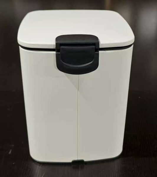 купить Відро для сміття з плавним закриттям квадратне ZERIX KUBIX-TC0106 WHITE 6 л (колір білий) (ZX6109) фото