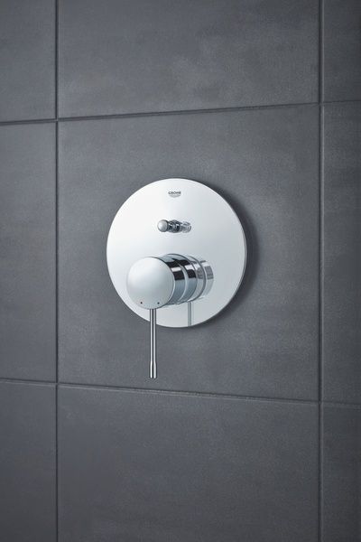 купити Змішувач прихованого монтажу на 2 споживача Grohe Essence New (24058001) фото